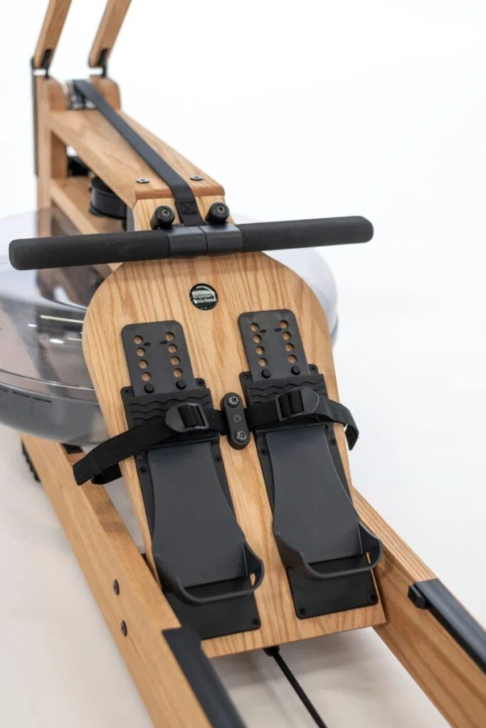 waterrower-performance-ergometer-review- verstelbare voetsteunen